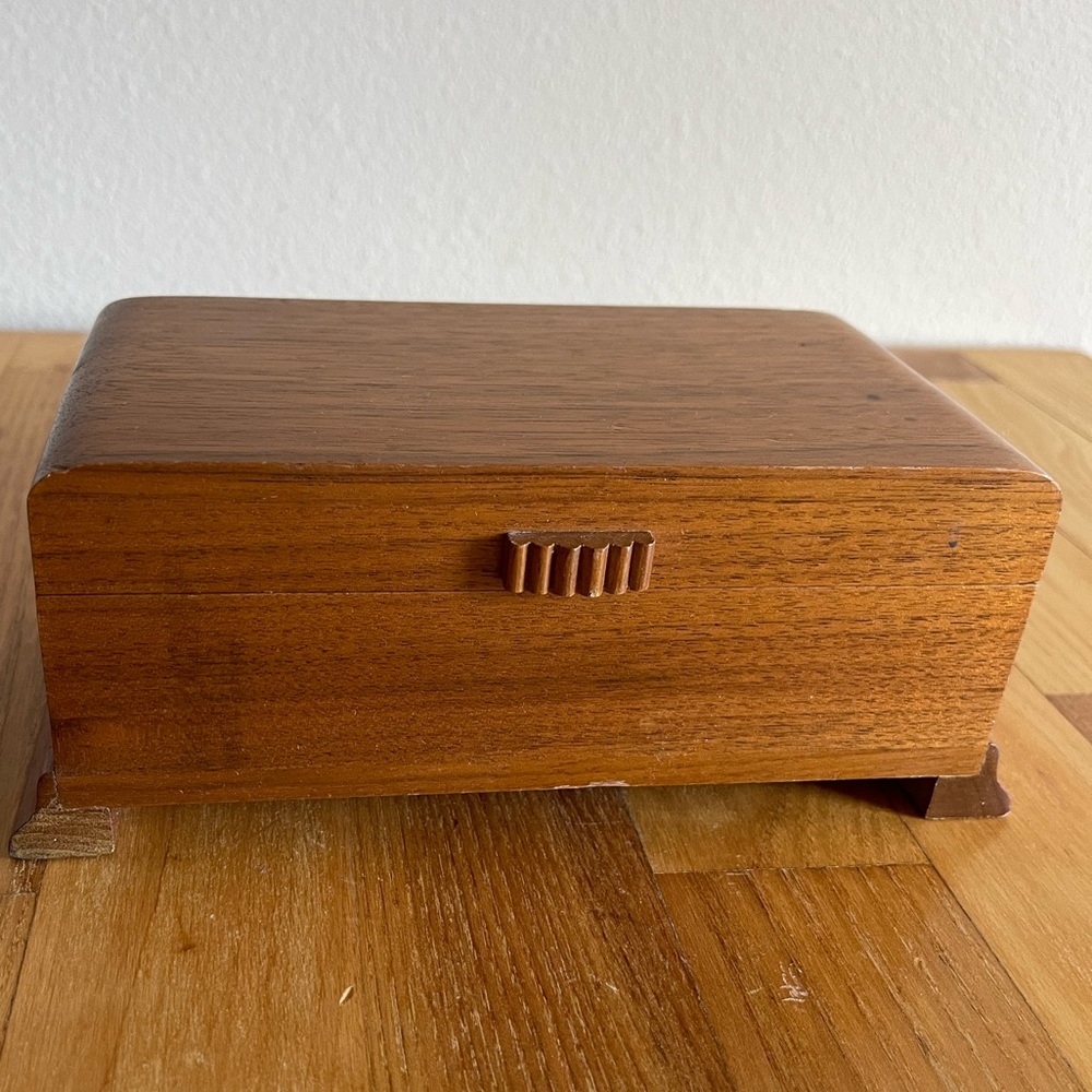 Vintage Wooden Trinket Box - image 1